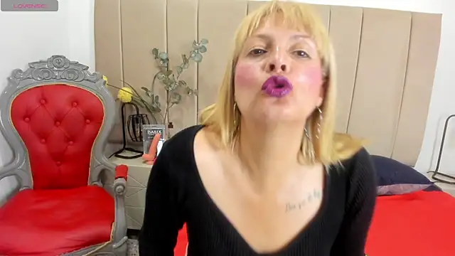 paultte online show from April 15, 2:24 pm