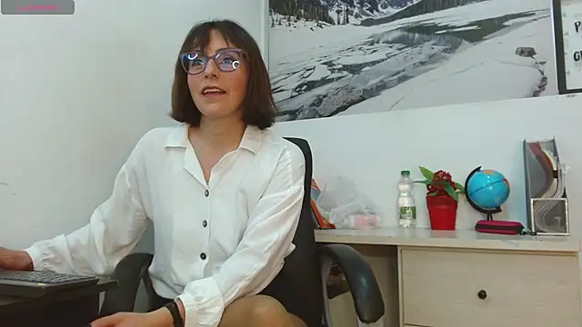 Ava Raye online show from March 4, 7:31 pm