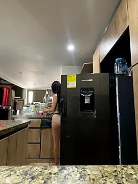 Isabella Montoya online show from September 27, 2:00 pm