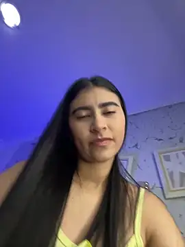 Isabella Montoya online show from November 16, 5:40 pm