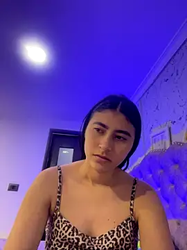 Isabella Montoya online show from December 1, 6:57 pm