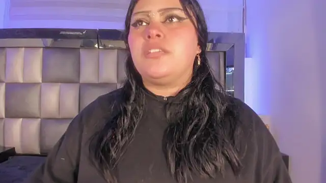 abbiecollins js online show from January 9, 4:04 am