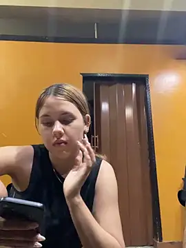 coupleyys online show from February 5, 2:16 am