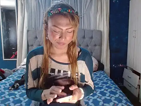 Snapshot of skarleth_hot21 chatting on October 22, 6:40 pm skarleth hot21 online show from October 22, 6:40 pm