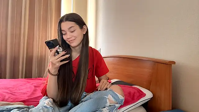 Cuteviola online show from October 2, 3:13 am