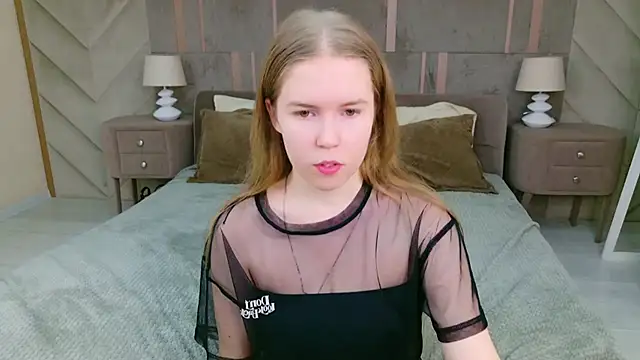 Snapshot of Alida_Brice chatting on November 24, 5:40 am Alida Brice online show from November 24, 5:40 am