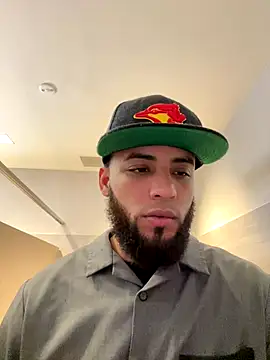 LeoPR00 online show from December 19, 1:45 am