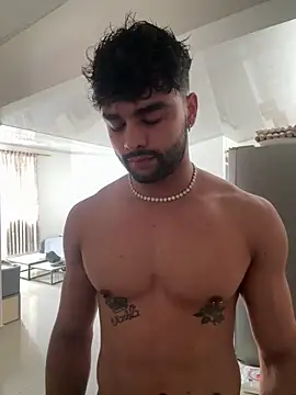 Snapshot of JordanRossie chatting on September 19, 5:02 pm JordanRossie online show from September 19, 5:02 pm