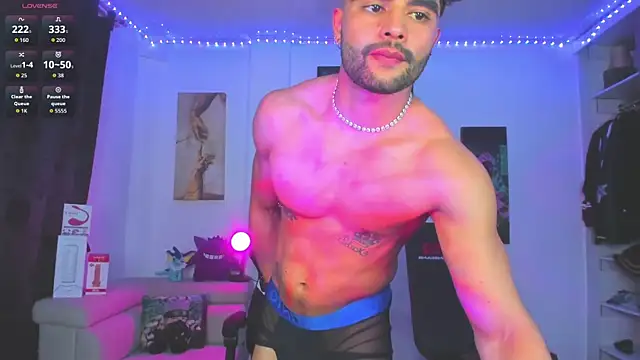 Snapshot of JordanRossie chatting on September 30, 9:53 pm JordanRossie online show from September 30, 9:53 pm