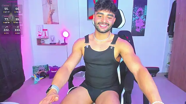 Snapshot of JordanRossie chatting on October 10, 11:15 pm JordanRossie online show from October 10, 11:15 pm