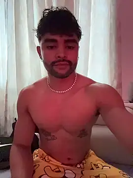 Snapshot of JordanRossie chatting on October 26, 9:53 pm JordanRossie online show from October 26, 9:53 pm