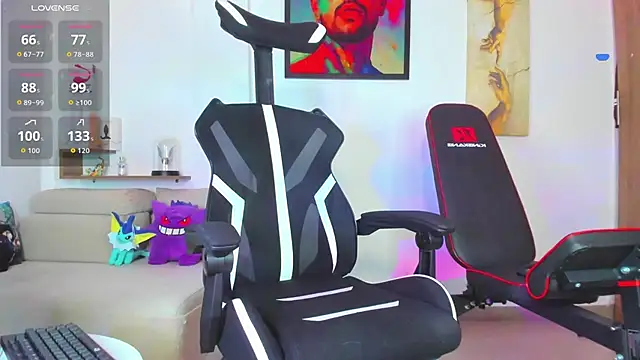 Snapshot of JordanRossie chatting on November 16, 4:45 pm JordanRossie online show from November 16, 4:45 pm