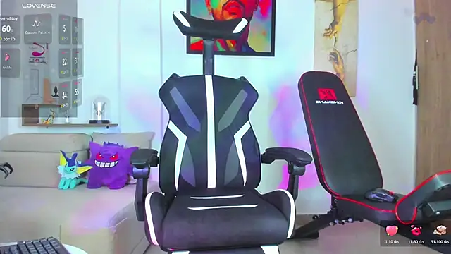 Snapshot of JordanRossie chatting on November 21, 3:44 pm JordanRossie online show from November 21, 3:44 pm