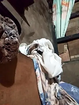 slutty pinay12 online show from January 10, 7:15 pm