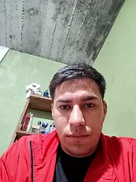 Snapshot of pareja076 chatting on September 15, 12:10 am pareja076 online show from September 15, 12:10 am