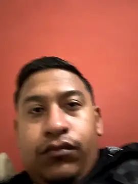 Snapshot of dannybs05 chatting on October 6, 6:11 am dannybs05 online show from October 6, 6:11 am