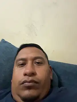 Snapshot of dannybs05 chatting on November 9, 6:01 am dannybs05 online show from November 9, 6:01 am