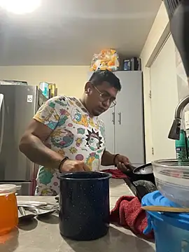 Snapshot of dannybs05 chatting on November 18, 11:26 pm dannybs05 online show from November 18, 11:26 pm