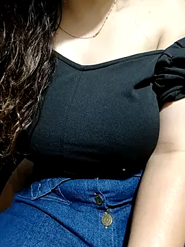 Snapshot of sassy_aly007 chatting on November 22, 4:06 pm sassy aly007 online show from November 22, 4:06 pm