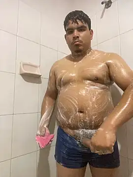 Snapshot of RangingWarranty chatting on November 25, 6:02 am RangingWarranty online show from November 25, 6:02 am