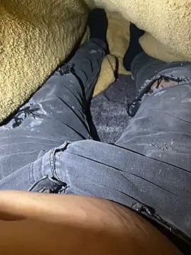 Snapshot of RangingWarranty chatting on November 30, 1:59 pm RangingWarranty online show from November 30, 1:59 pm