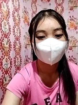 Snapshot of Damhan12 chatting on October 9, 2:15 pm Damhan12 online show from October 9, 2:15 pm