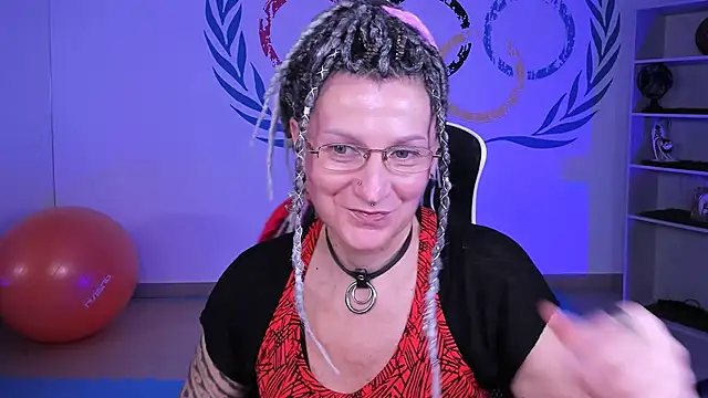 UmaSpace online show from September 30, 1:05 pm