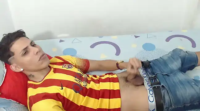 Snapshot of kingfm chatting on January 9, 7:08 pm kingfm online show from January 9, 7:08 pm