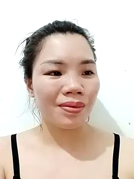 Snapshot of Nyla-a chatting on October 18, 10:43 pm Nyla-a online show from October 18, 10:43 pm