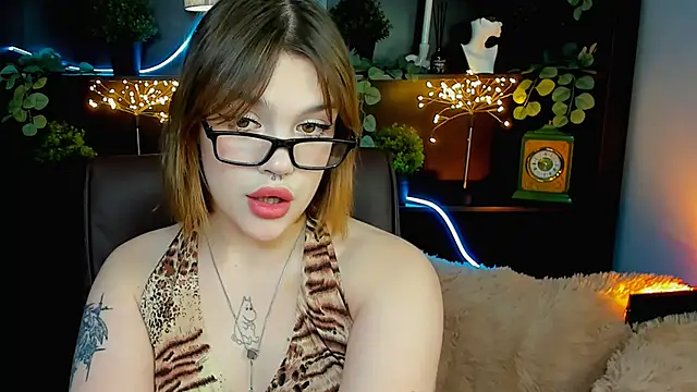 KiraRid online show from November 1, 4:53 pm