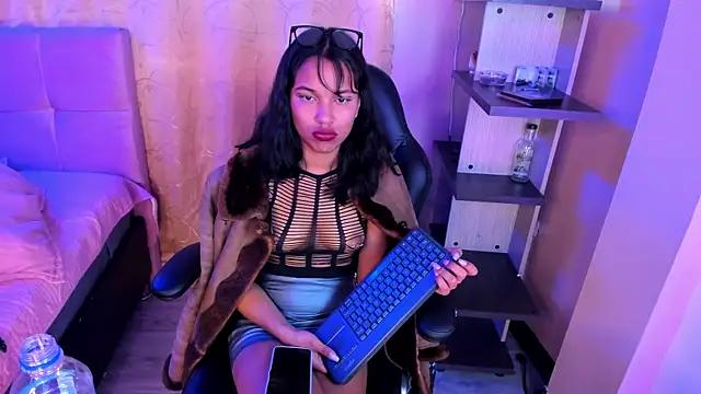 Snapshot of Dakashyten chatting on November 22, 4:17 pm Dakashyten online show from November 22, 4:17 pm