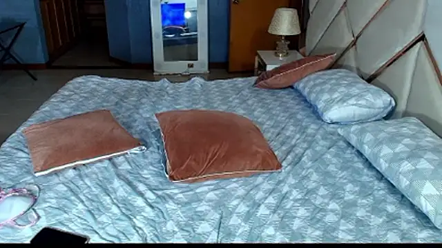 Snapshot of FuckcmycockLove chatting on November 27, 8:11 pm FuckcmycockLove online show from November 27, 8:11 pm