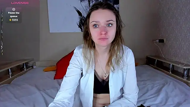 Snapshot of Linda_Bryant-Eva chatting on November 30, 10:08 am Linda Bryant-Eva online show from November 30, 10:08 am