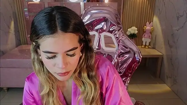 lilith4 s online show from February 25, 8:07 pm