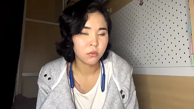 JennyCarpenter online show from March 8, 2:04 am