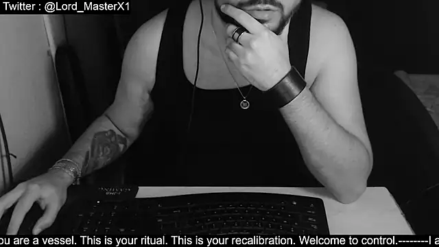 Snapshot of Lord_MasterX chatting on October 7, 2:53 am Lord MasterX online show from October 7, 2:53 am