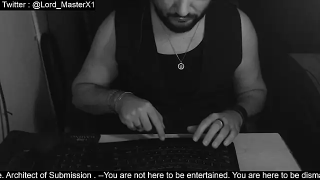 Snapshot of Lord_MasterX chatting on October 9, 2:31 am Lord MasterX online show from October 9, 2:31 am