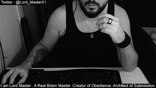 Snapshot of Lord_MasterX chatting on October 18, 2:36 am Lord MasterX online show from October 18, 2:36 am