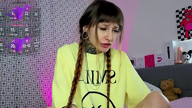 LilithPoison online show from February 1, 6:06 pm