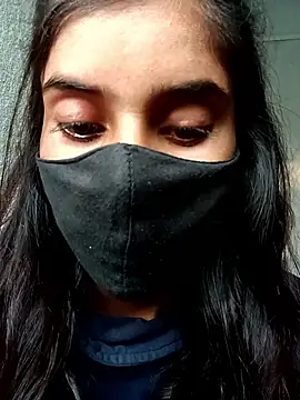 Snapshot of Aaisha-16 chatting on November 25, 2:33 am Aaisha-16 online show from November 25, 2:33 am