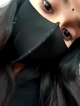 Snapshot of Aaisha-16 chatting on December 22, 3:25 am Aaisha-16 online show from December 22, 3:25 am