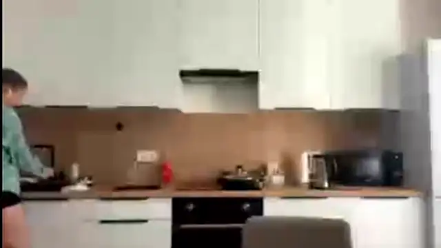 Snapshot of FavorLeila chatting on October 1, 12:22 pm FavorLeila online show from October 1, 12:22 pm