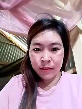 Snapshot of Siathong chatting on October 3, 6:10 am Siathong online show from October 3, 6:10 am