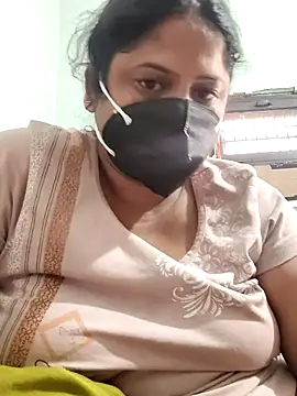 Snapshot of Mmm143 chatting on September 28, 2:28 am Mmm143 online show from September 28, 2:28 am