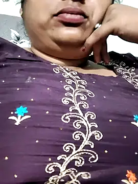 Snapshot of Mmm143 chatting on September 30, 4:34 pm Mmm143 online show from September 30, 4:34 pm