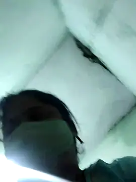 Snapshot of Mmm143 chatting on October 5, 7:01 pm Mmm143 online show from October 5, 7:01 pm