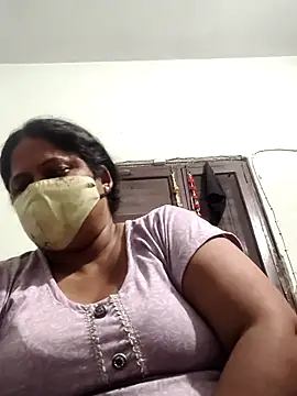 Snapshot of Mmm143 chatting on November 6, 5:47 pm Mmm143 online show from November 6, 5:47 pm