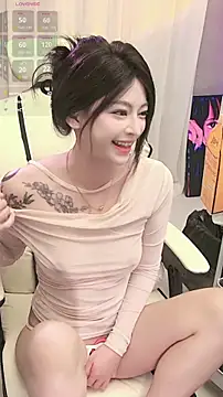 lulu5211 online show from November 10, 1:43 pm