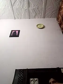 Snapshot of aliya-jaan71 chatting on October 29, 8:16 am aliya-jaan71 online show from October 29, 8:16 am