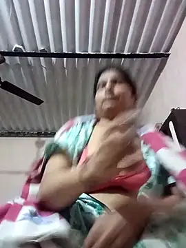 Snapshot of aliya-jaan71 chatting on November 5, 6:08 pm aliya-jaan71 online show from November 5, 6:08 pm